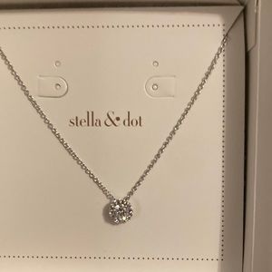Stella and dot silver sparkle necklace